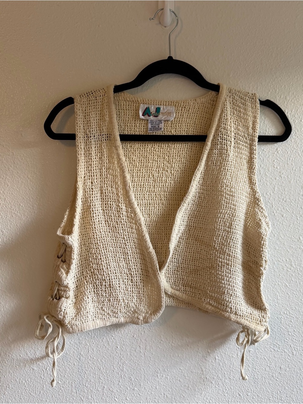 Vintage Cream Knit Lace-Up Vest